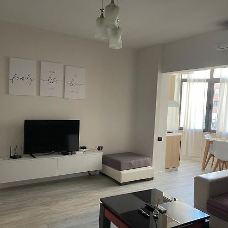 Lacasa-21 Dhjetori Тирана Екстериор снимка