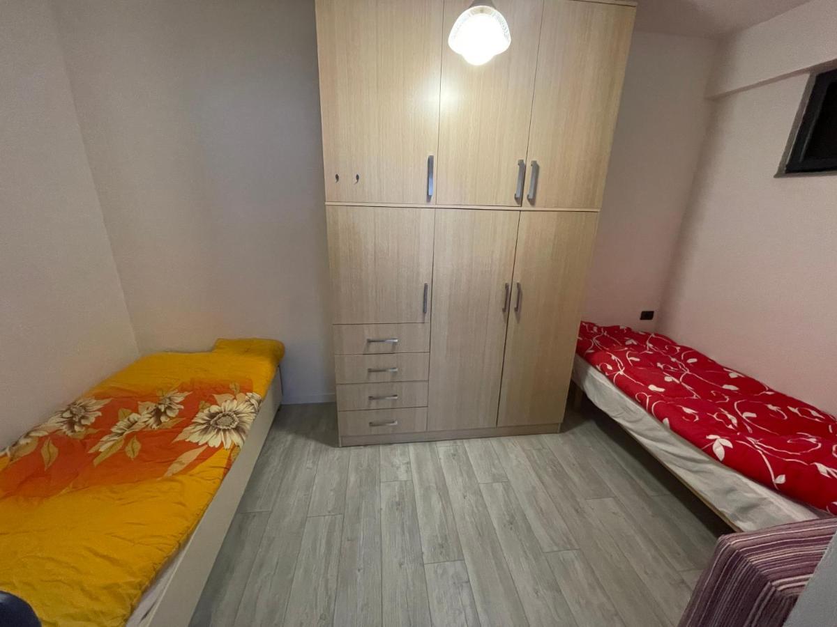 Lacasa-21 Dhjetori Тирана Екстериор снимка